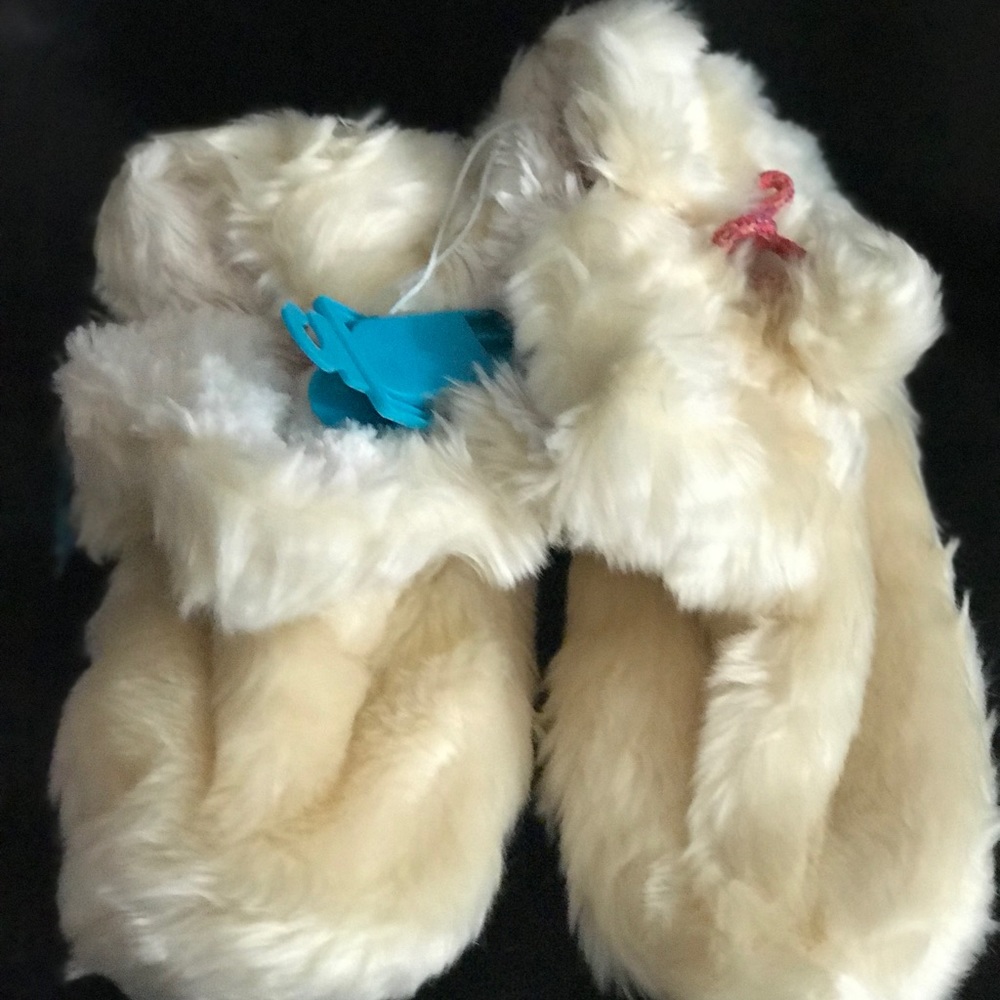 MadLove Christine Cream Fuzzy Bootie Slippers SIZE XL 11/12